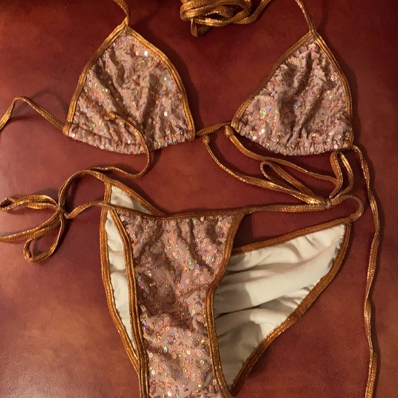 Bronze sequin bikini - Picture 4 of 4